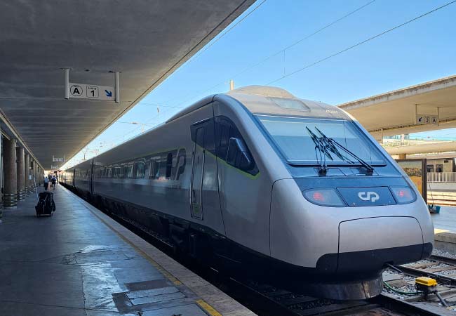 Alfa Pendular to ekspresowy pociąg w Portugalii