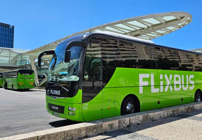 Flixbus na stacji autobusowej Oriente