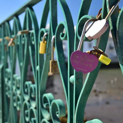 lover's lock tavira