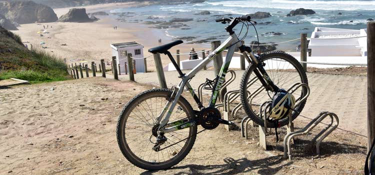 bike Almograve beach